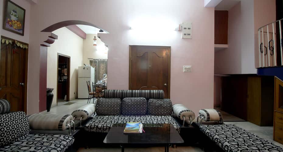 Laxmi Guest House CL 136 Sector 2, Kolkata 5